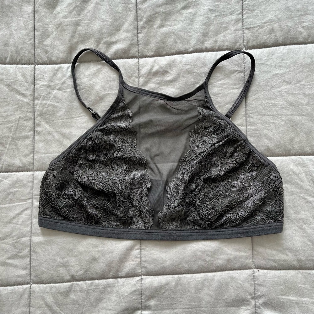 Abercrombie & Fitch grey lace bralette